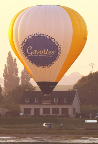 Montgolfière Gavottes en vol - Nicolas Philippe pilote - Bretagne Côte d'Emeraude